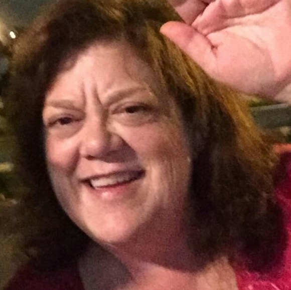 Meet your Posher, Paula - Picture 2 of 2